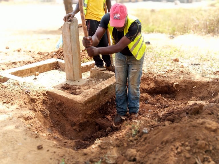 H4BF and partners, begins the rehabilitation of the water catchment in Didango, West region, Cameroon
